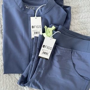 NEW WITH TAGS FIGS Scrubs Set